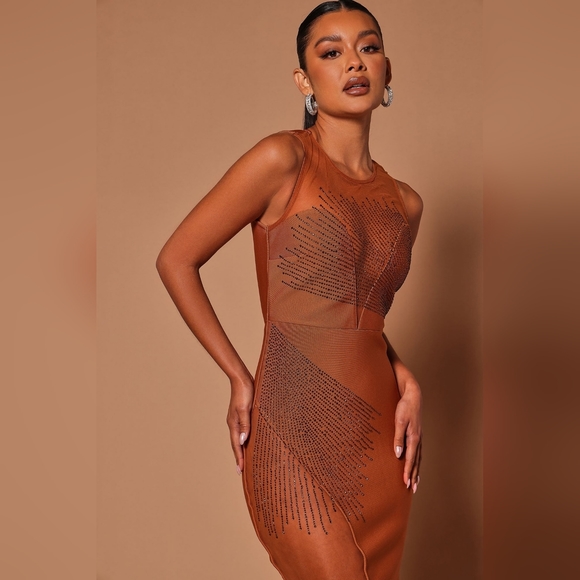 Fashion nova luxe emblish dress - Picture 3 of 9